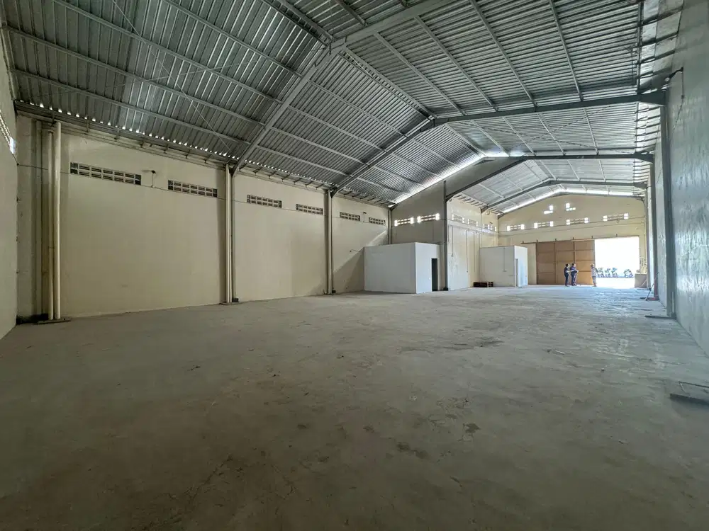 DI SEWAKAN GUDANG DI SARWO EDI - SEMARANG TIMUR