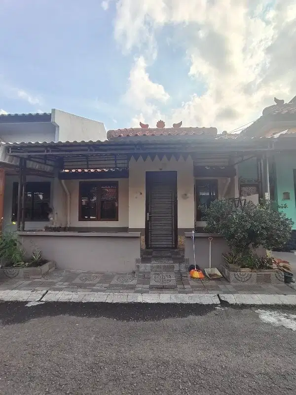 DISEWAKAN RUMAH UBUD LOKA FULL FURNISHED