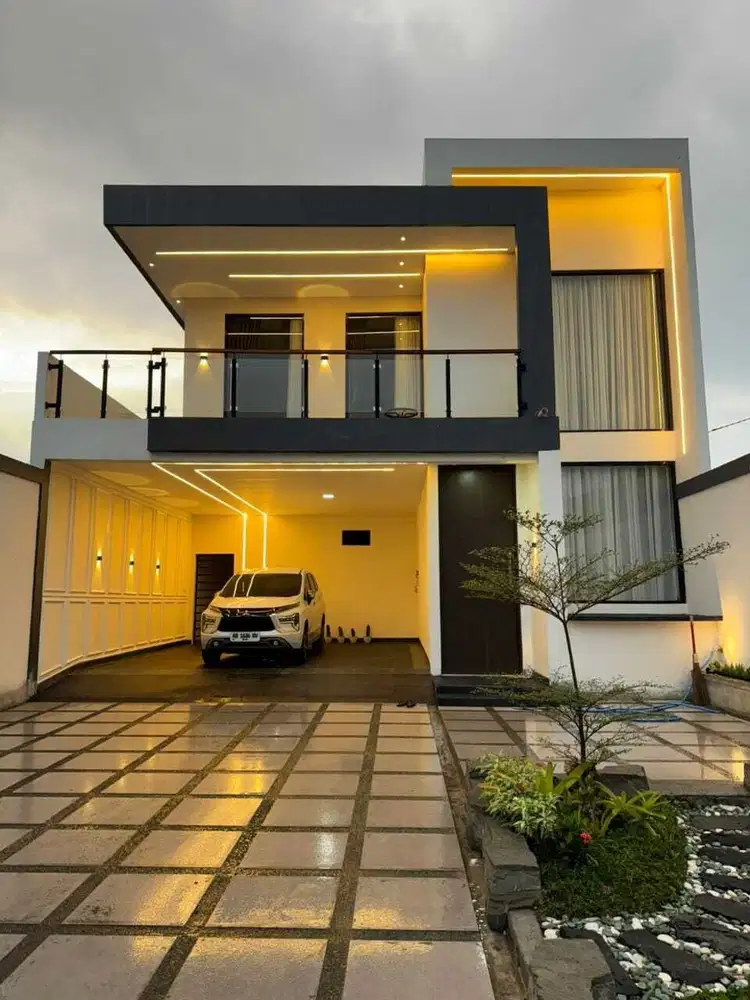 Rumah mewah Luxury dengan kolam renang dekat RSA UGM & Pemda Sleman