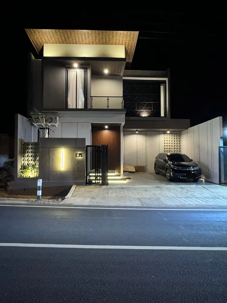 Rumah Baru Mewah Modern full furnished dekat kampus UGM & UII