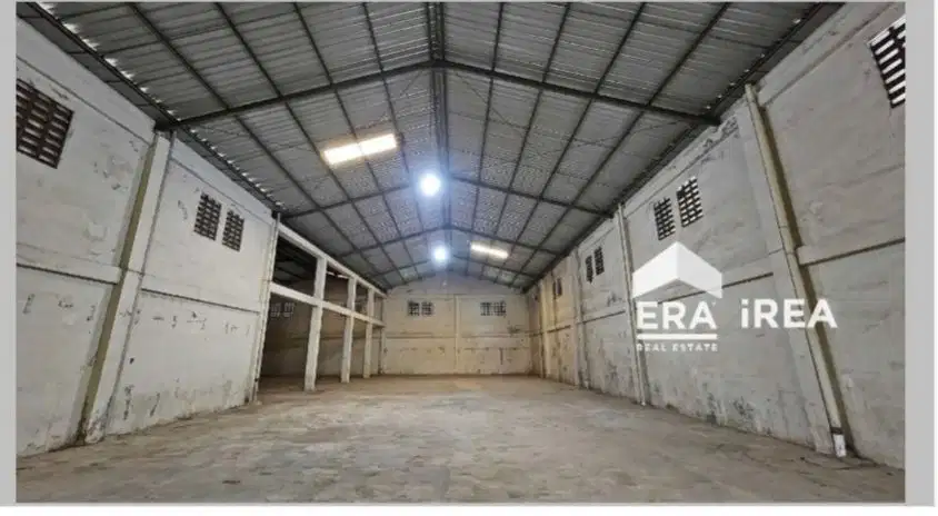 Gudang  disewakan solo di Masaran Sragen