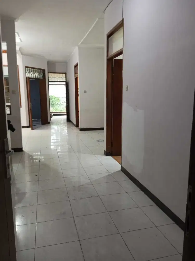 Disewakan Rumah Pasirwangi Regol 1 lantai