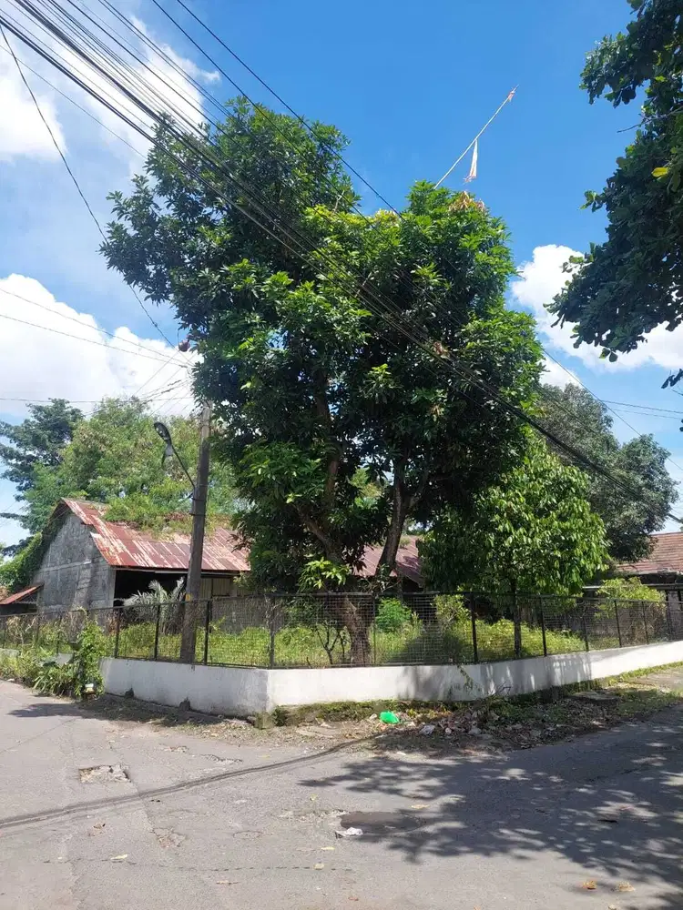 Tanah strategis di kawasan perumahan elite dekat Tugu Jogja & Mirota