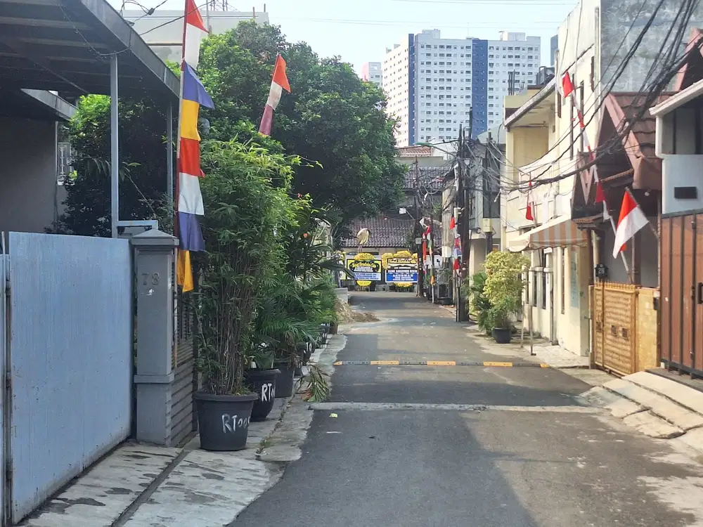 DE GROVE ESTATE RUMAH BARU DITENGAH KOTA