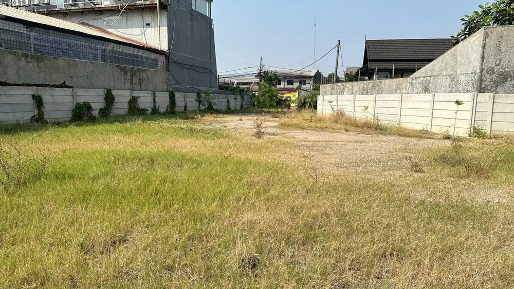 LANGKA .Tanah di jalan raya Raden Saleh, dekat Dunkin Donut