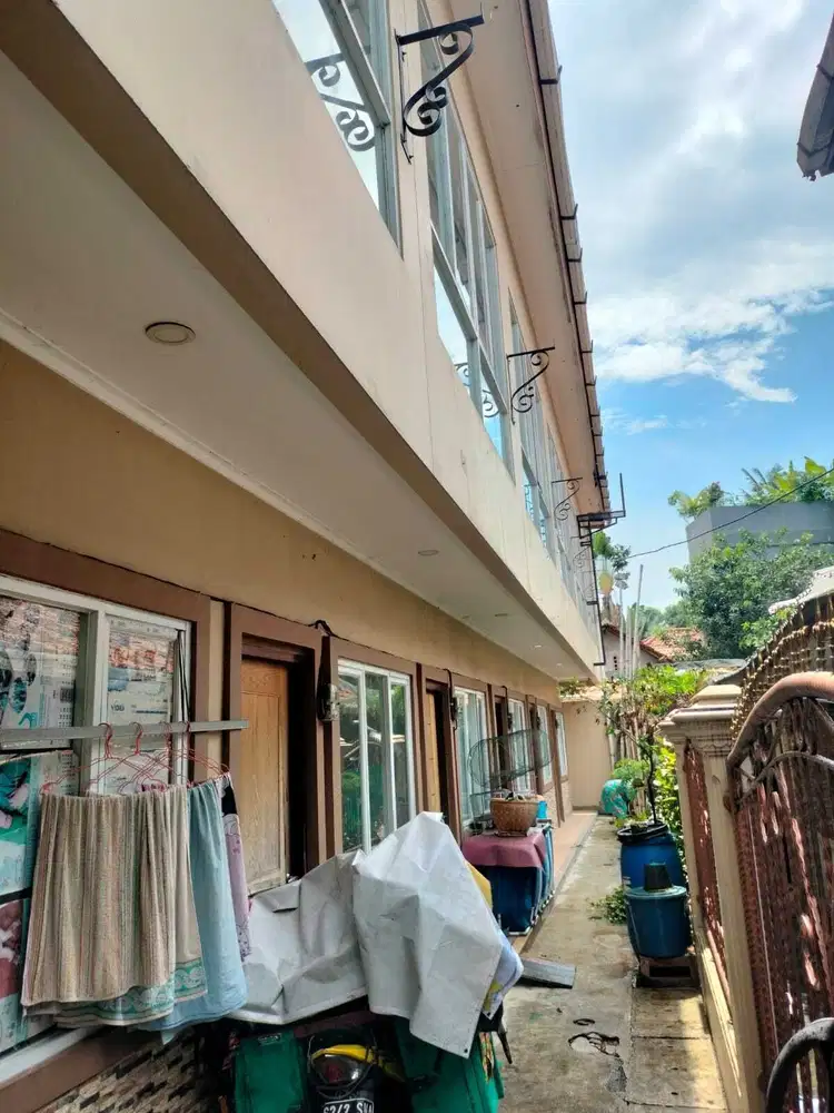 Rumah cempaka putih 2lantai