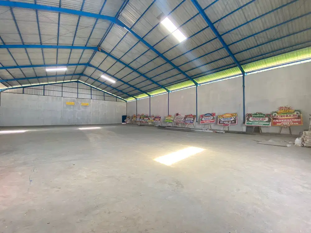 DI SEWAKAN GUDANG DI BAWEN KAB SEMARANG