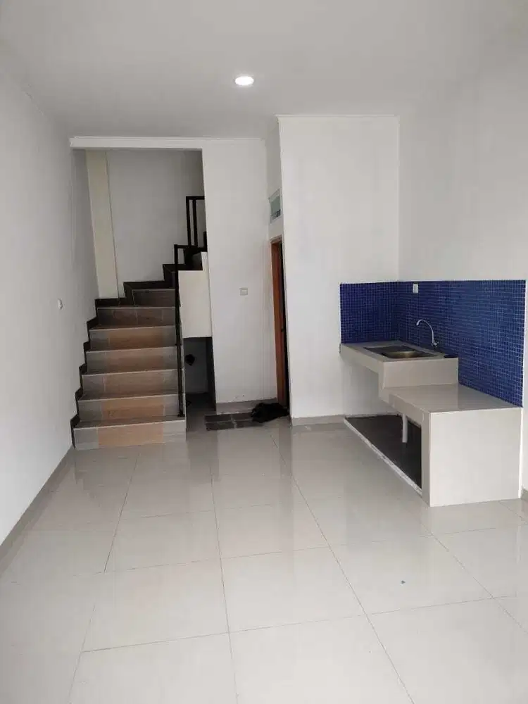 Dijual / Disewakan Rumah murah 2lantai cempaka putih