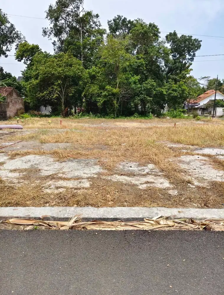 TANAH MAOS DEKAT PUSKESMAS DAN STASIUN MAOS
