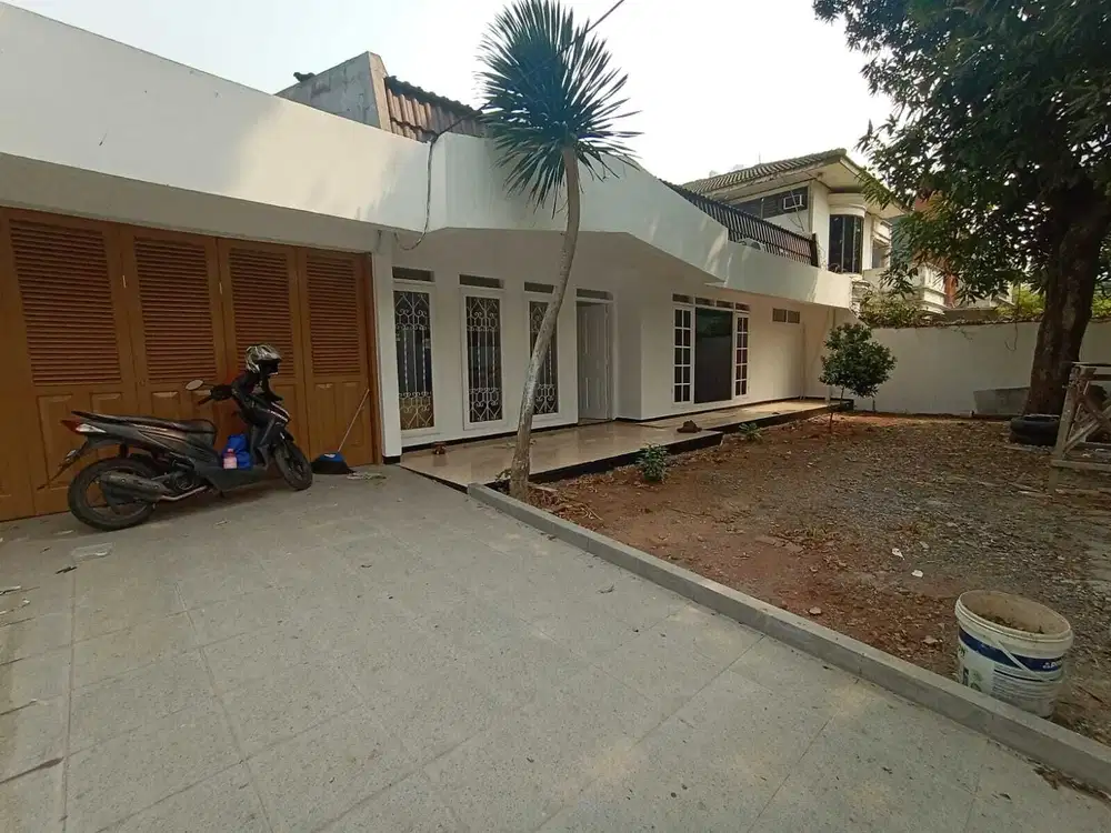 Lokasi strategis dekat SCBD dan Senopati cocok untuk kantor