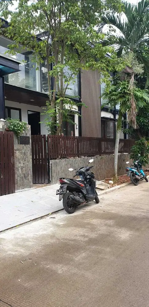 Rumah Dalam Komplek Megapolitan Cinere Mumer
