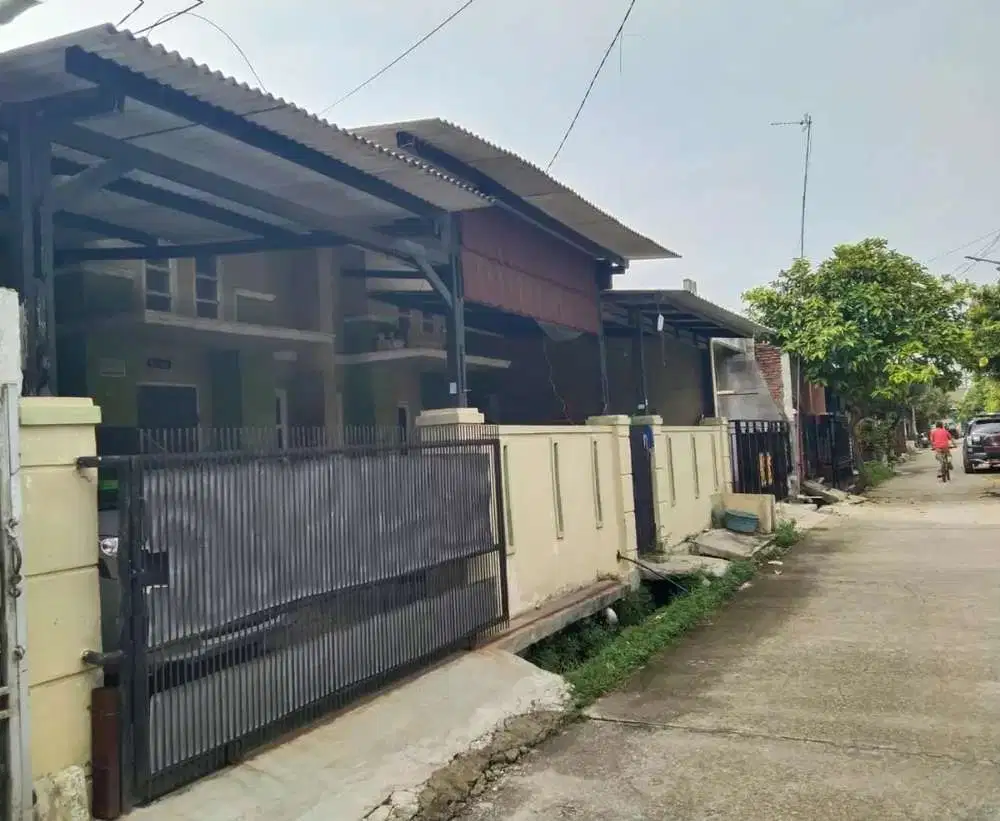 DiJual Cepat 2 unit Rumah Gandeng lokasi strategis Karawang