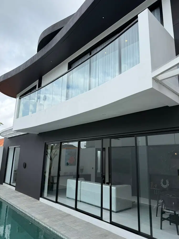 Luxury Modern Villa di Tumbak Bayuh Pererenan