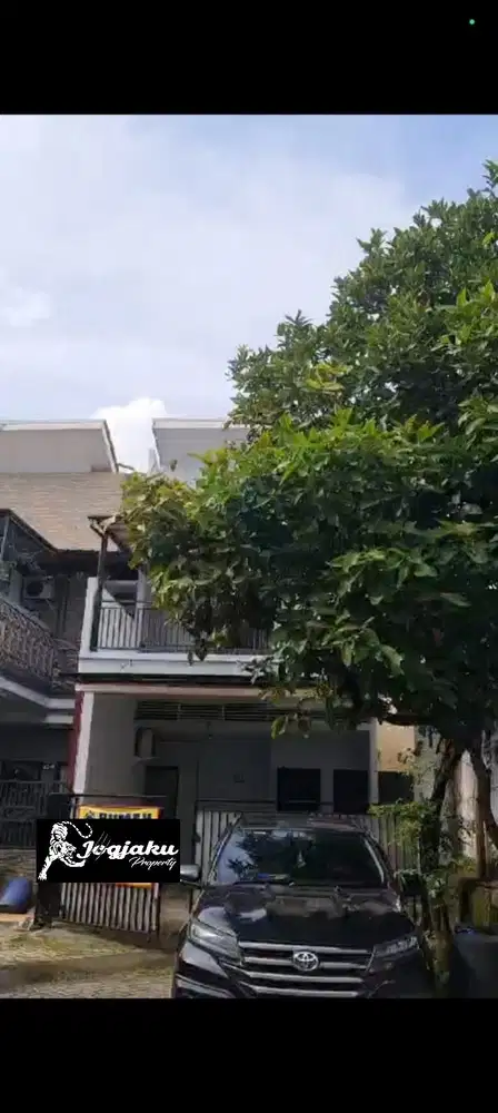 Rumah minimalis modern 2 lantai dalam perumahan Cibubur mansion