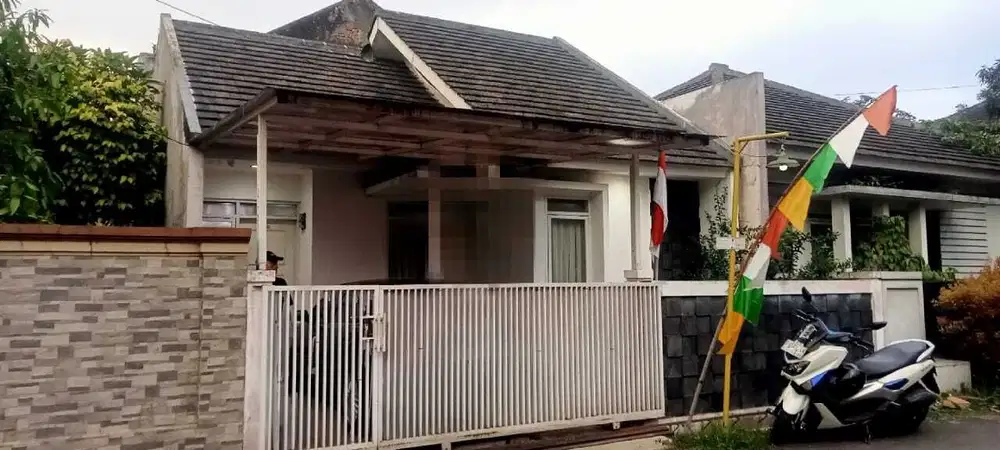 Dijual Rumah Istimewa Komplek Kiarasari Asri Siap Huni