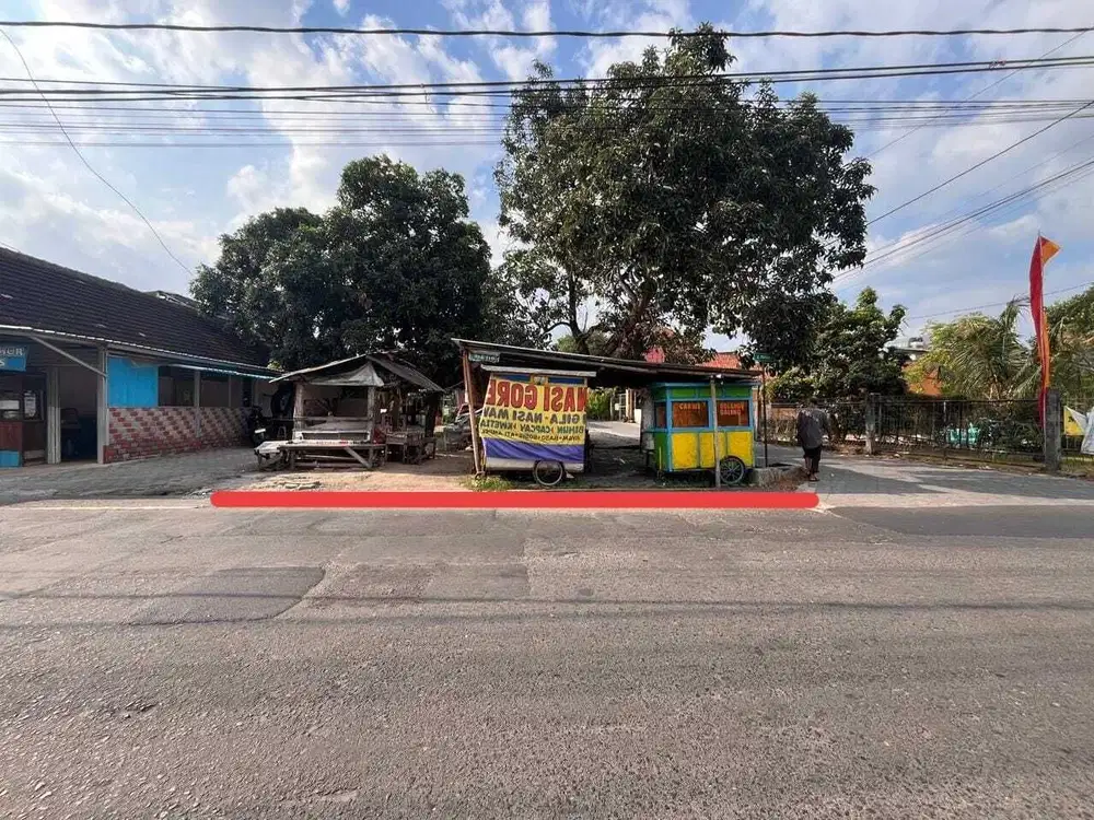 Tanah strategis 2 muka pinggir jalan aspal dekat UGM & Pakuwon mall