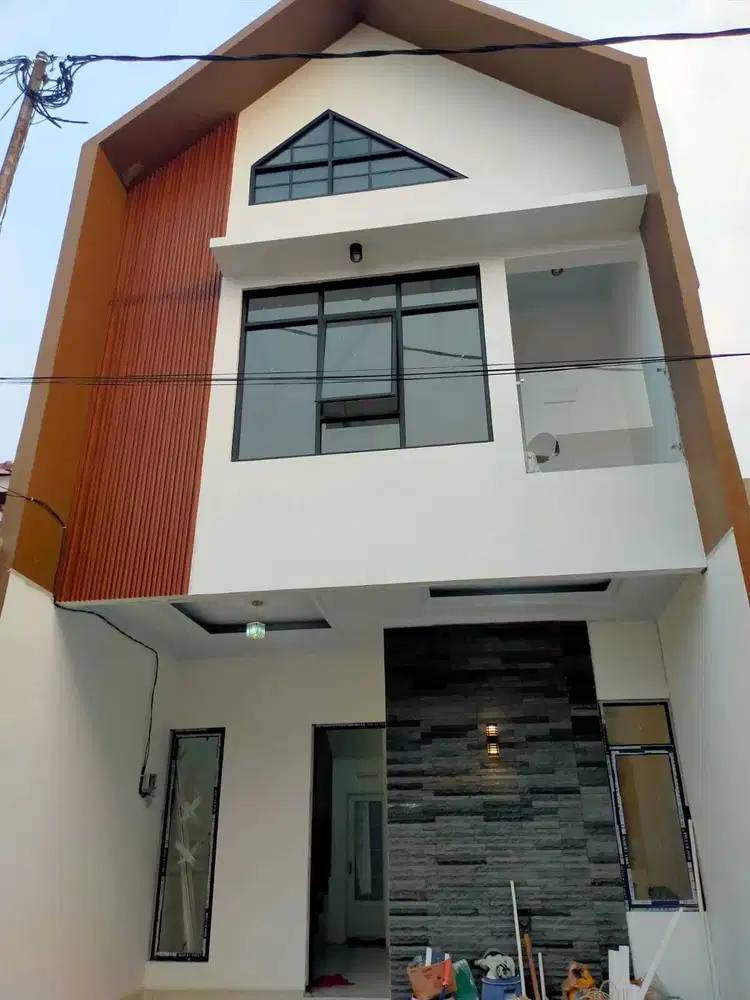Dijual Rumah 2 Lantai di Tanah Baru Depok