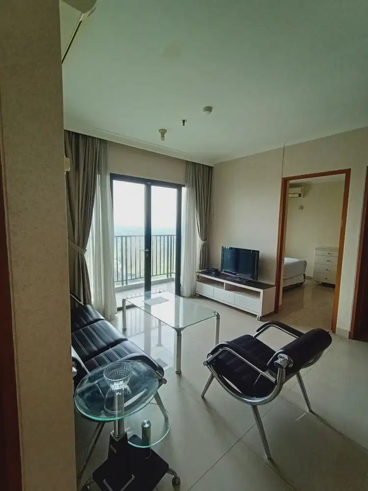 Spesialis apartement Hamptons park unit sewa luas 105 m2 golf view