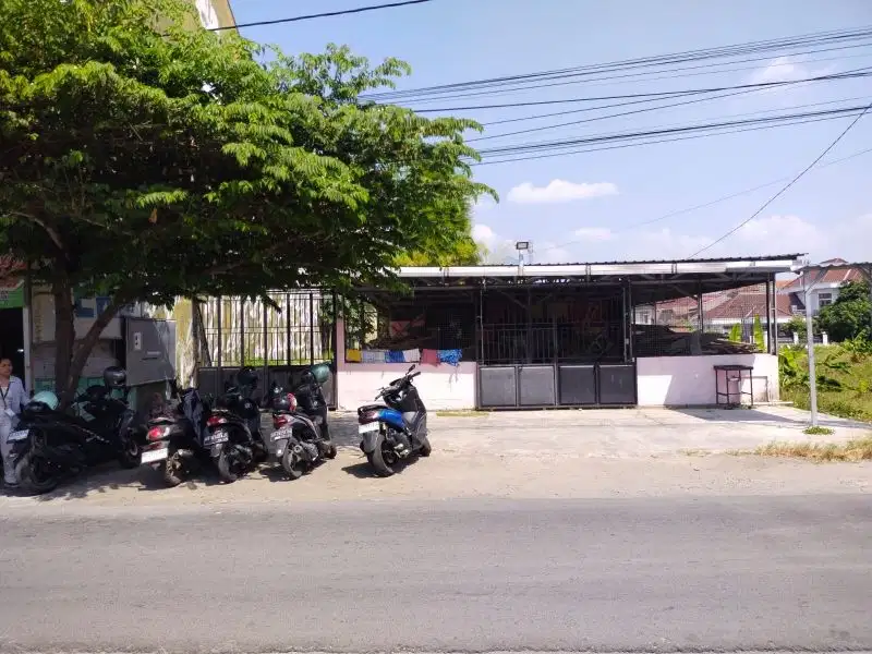 Tanah Menco Raya UMS solo