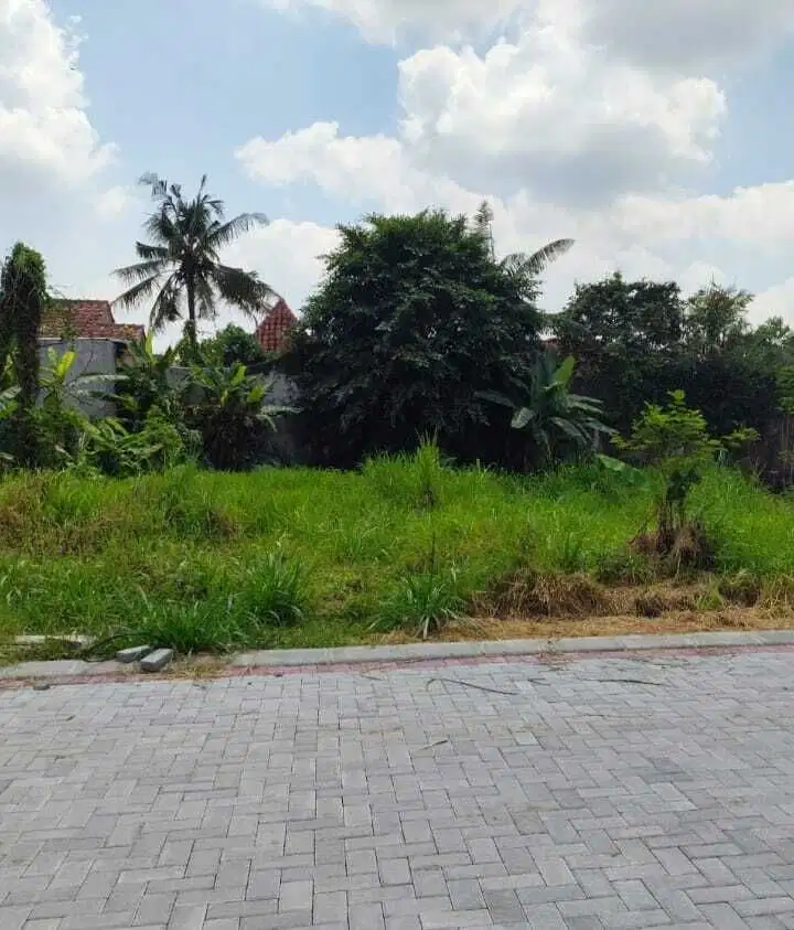 Tanah cantik dalam perumahan Elite dekat kampus UGM & UII Terpadu