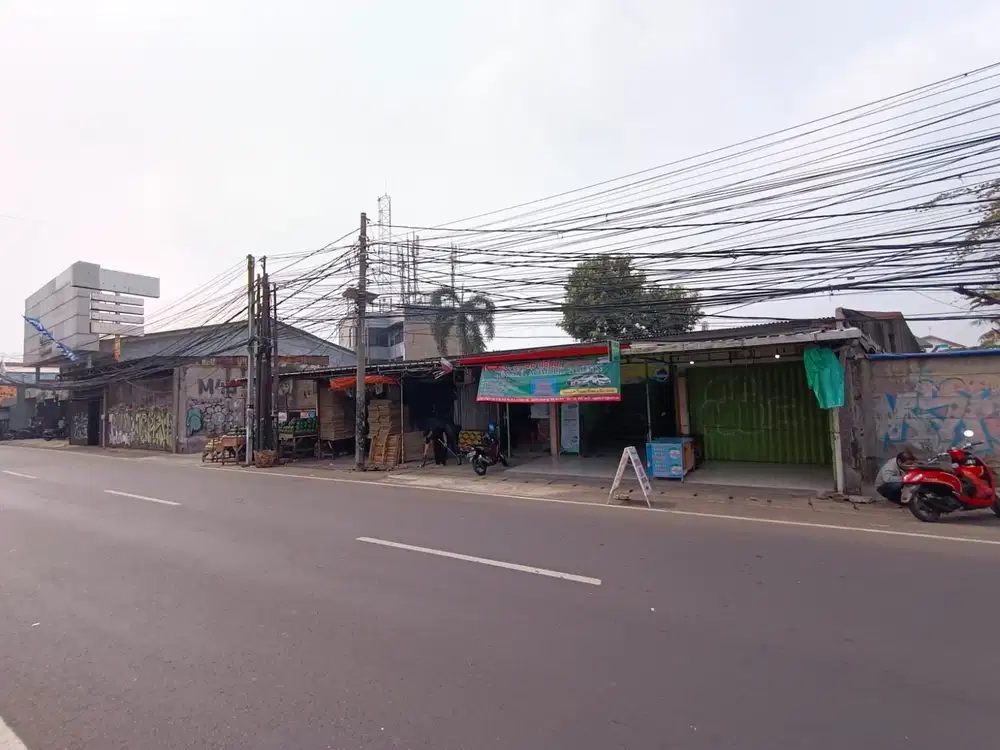 Lahan komersil pinggir jalan utama jakarta timur