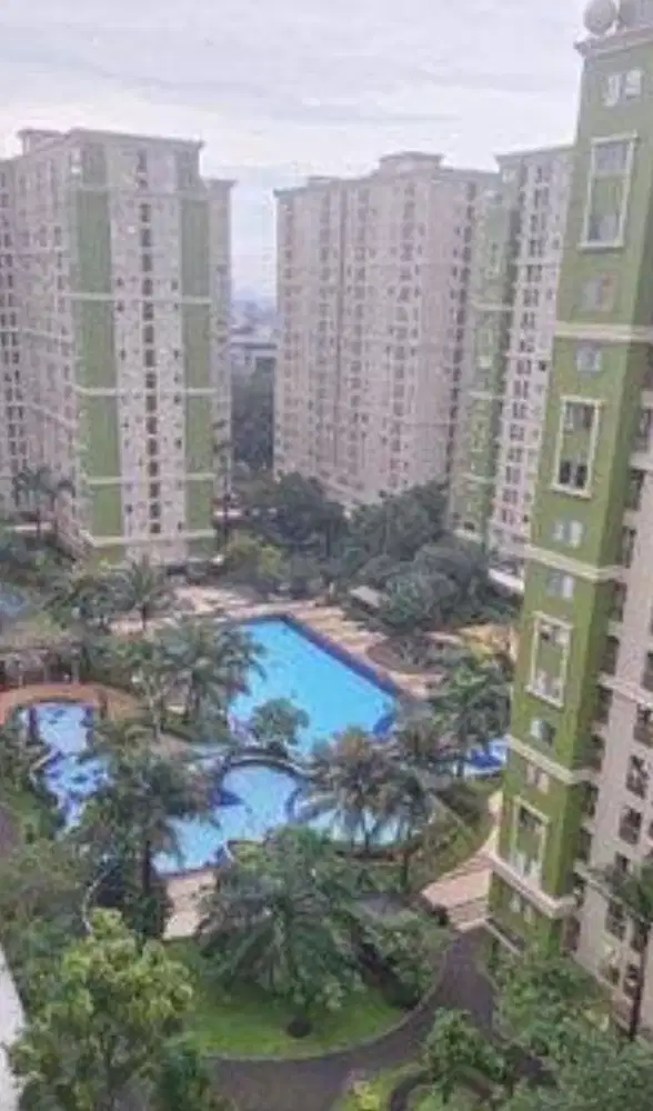 Dijual cepat apartemen GREEN PALACE 2br VIEW KOLAM RENANG KALIBATA shm