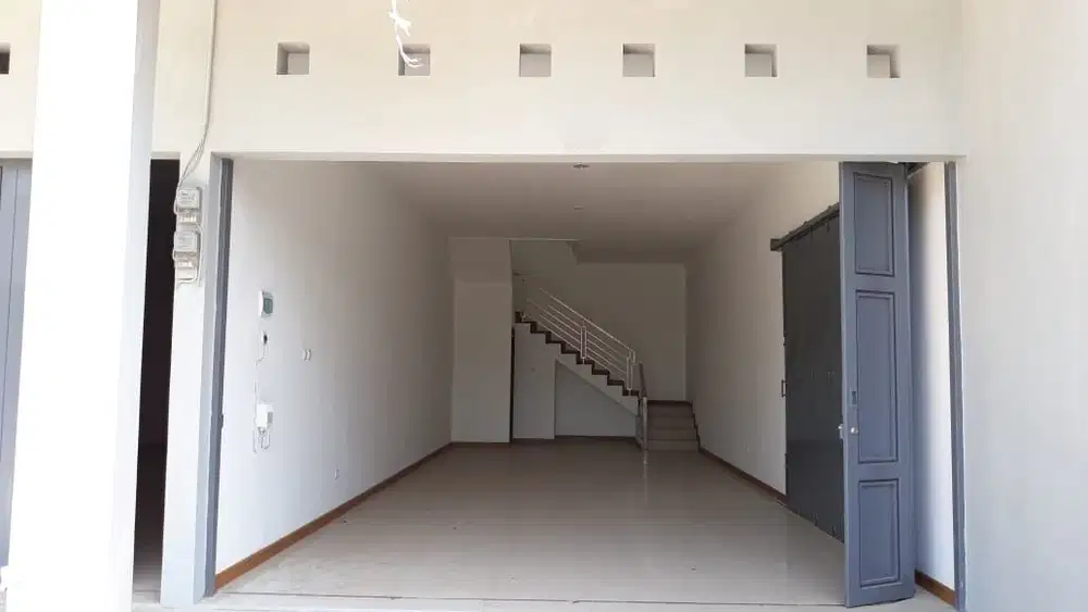 Disewa ruko bagus strategis siap pakai di Ciwastra Bandung