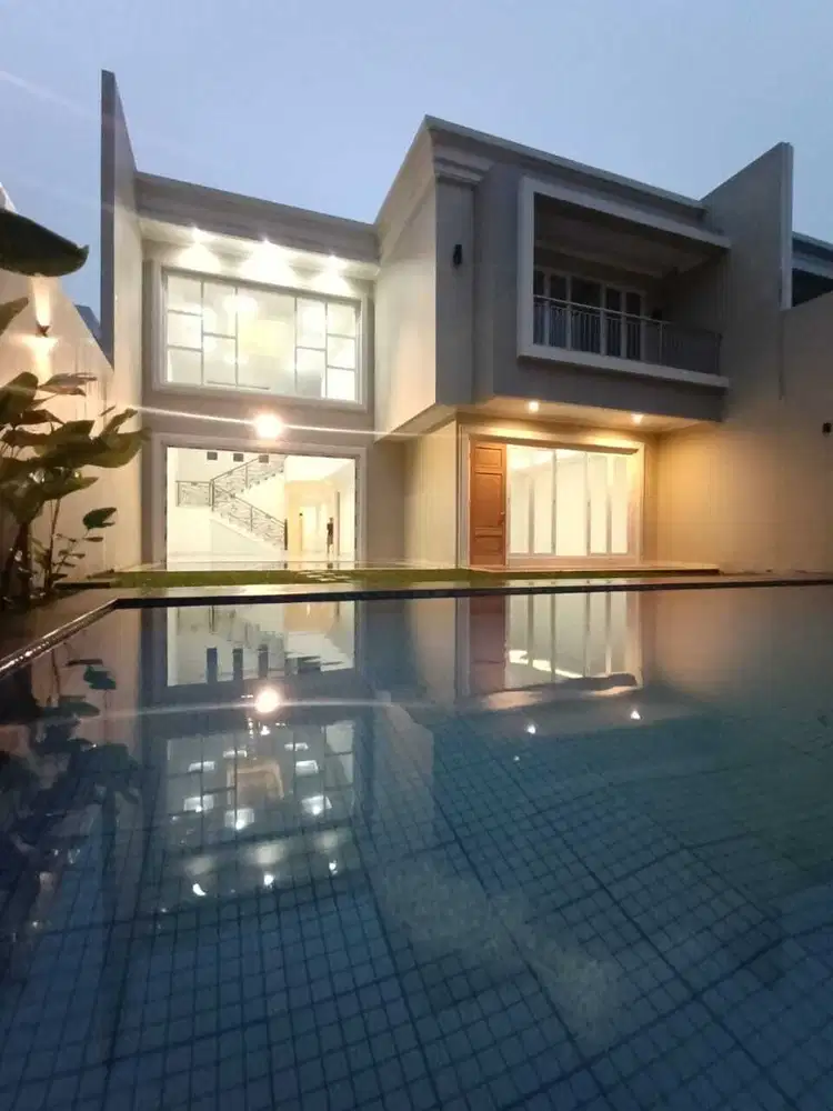 Rumah Super Mewah Pool Cipinang Cempedak
