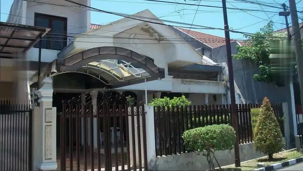 Dijual Rumah Murah Hitung Tanah Darmo Permai Selatan Surabaya Barat