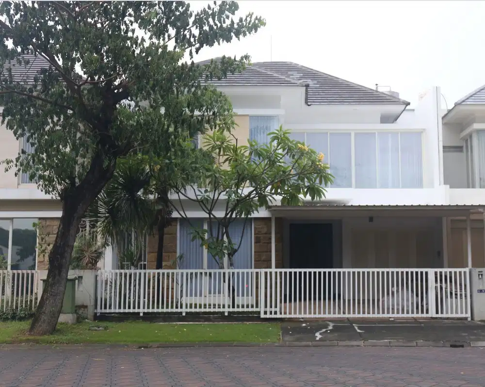 JUAL RUMAH MEWAH DI RAYA BOULEVARD WBM SURABAYA (Tjin2Area)