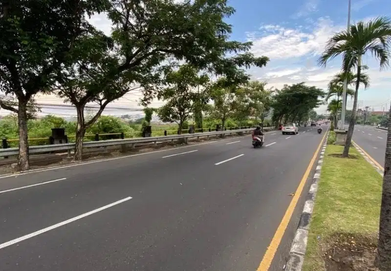 Turun harga, Tanah di jalan utama Sunset Road akses jalan 16 meter