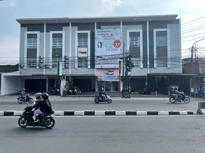 Ruko Antapani Mainroad Jl trs jakarta sangat strategis dan siap huni