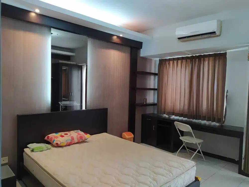 APARTEMEN BERKELEY FURNISHED MEWAH