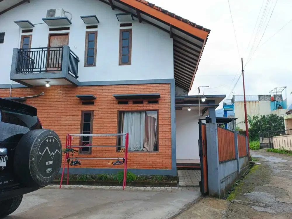 Dijual Rumah Semi Vila di Taman sari Ciapus