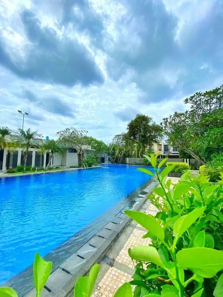 Rumah Mewah dlm Perumahan Elite Bale Hinggil Jakal km 9 dkt Jl. Damai