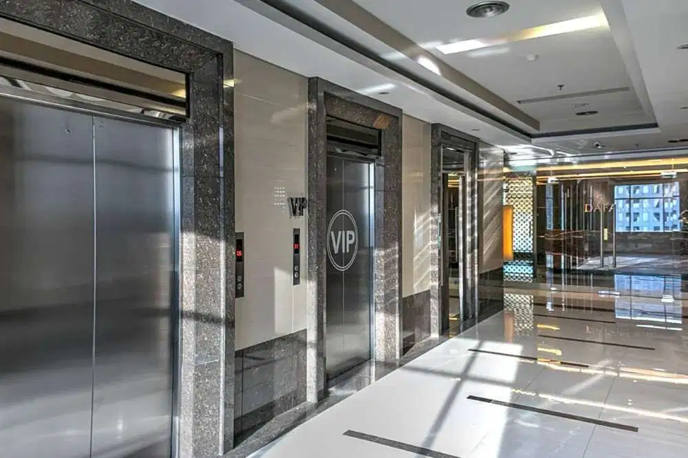 Sewa Kantor di Menara Suara Merdeka untuk 3-100 orang