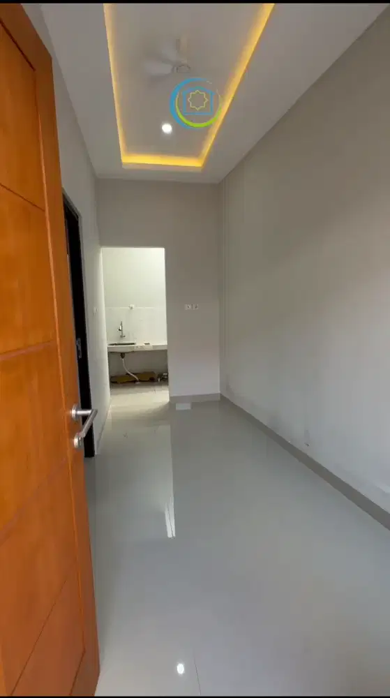 Rumah siap huni Jakarta. Dekat jalan raya Munjul, pasar, tol Cibubur