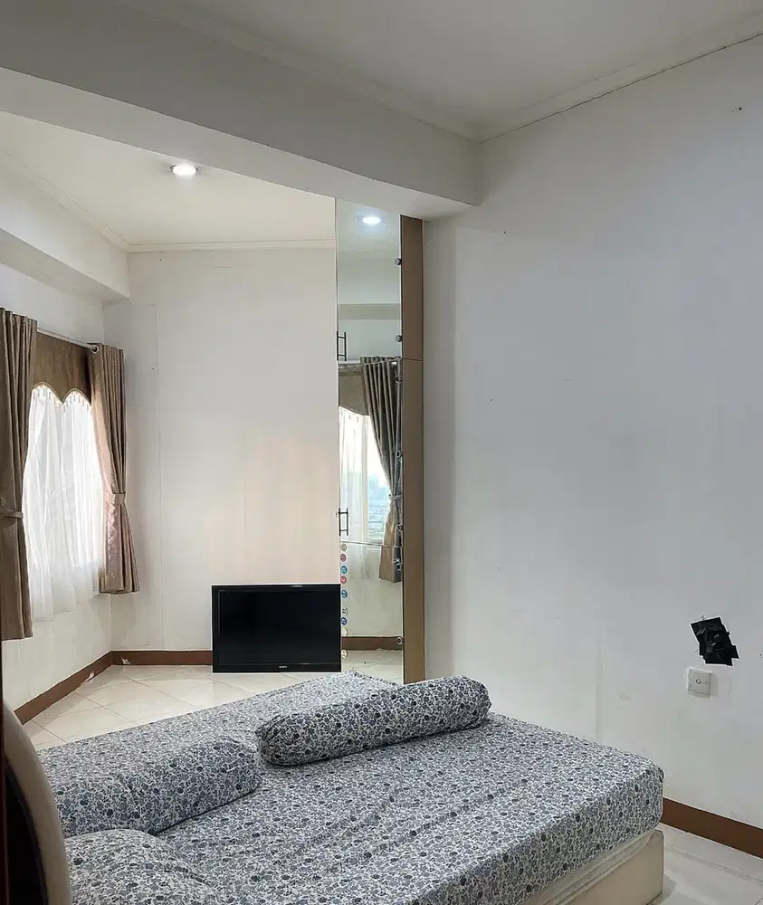 Dijual Unit Apartemen Sudirman Park Dekat Harga NJOP