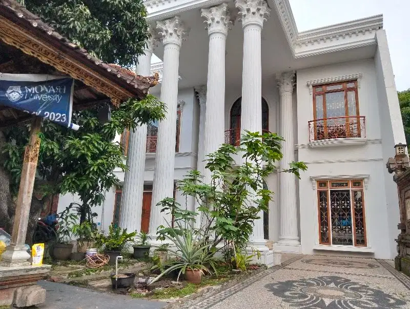 Dijual rmh mewah Cipondoh, Kota Tangerang, 1000m2/650m2, SHM, Rp.7 M