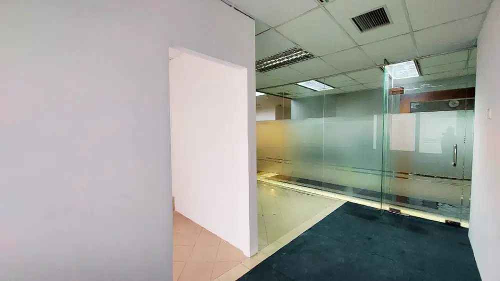 Sewa Kantor siap huni Intiland Tower Surabaya pusat 3 Juta-An (24m)
