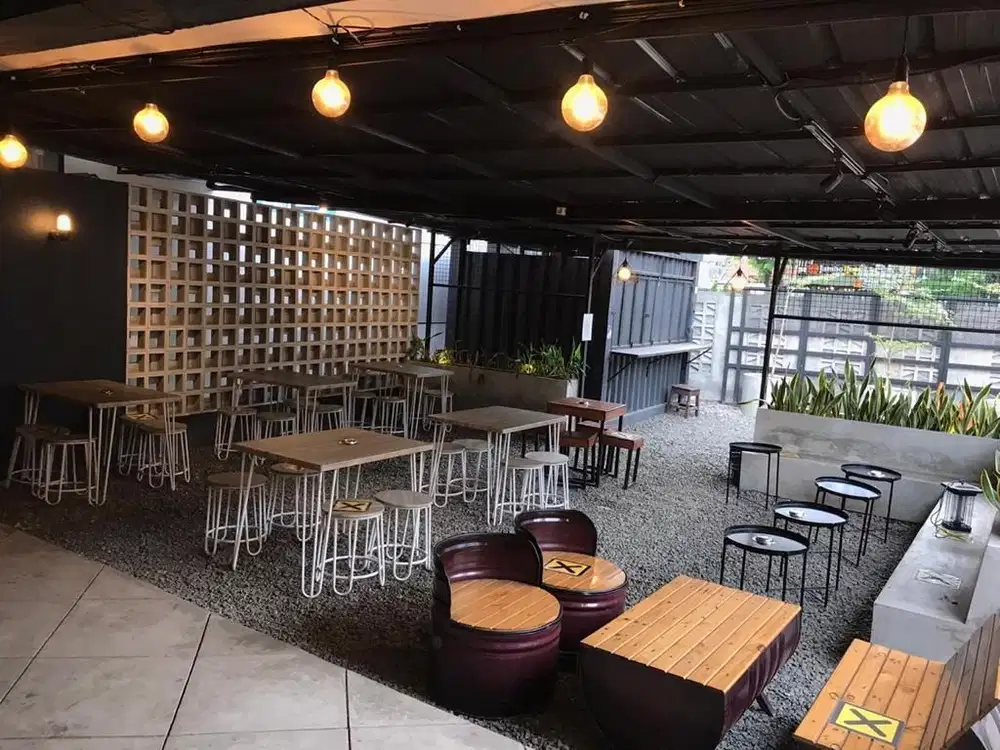 Dijual Bangunan Komersil Strategis – Cocok untuk Coffee Shop!