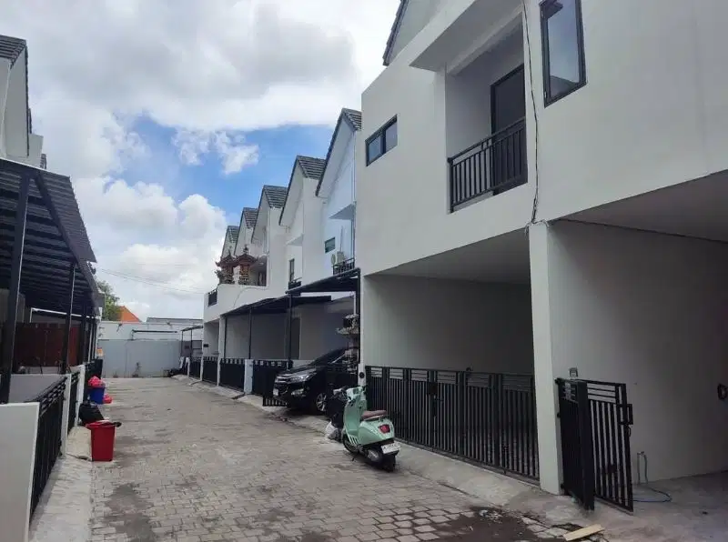 Rumah 2 Lantai Cluster Strategis di Sesetan Denpasar Selatan