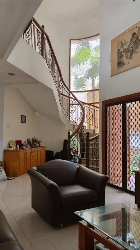 rumah villa bukitmas dekat mayjen sungkono lokasi dekat tol satelit