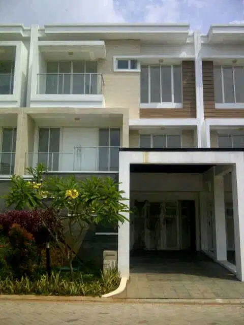 DIJUAL RUMAH  Rumah Golf Residence at Kemayoran  Jakarta Pusat