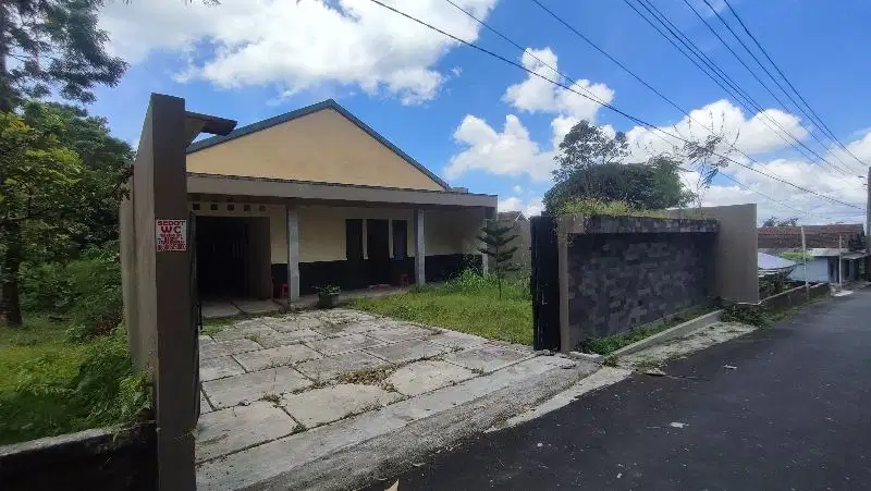 Villa luas di Kaliurang km 20