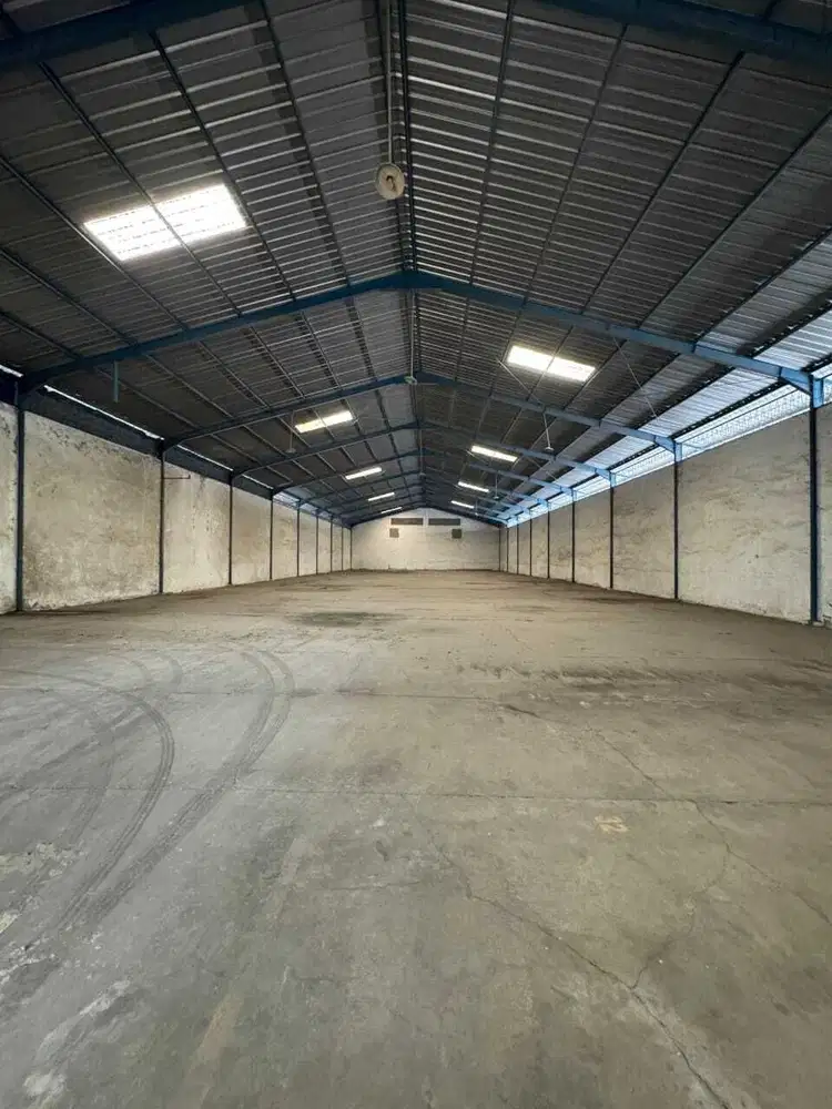 DI SEWAKAN GUDANG DI KAWASAN INDUSTRI CANDI SEMARANG BARAT