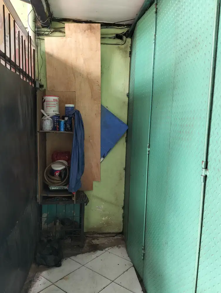 Disewakan teras super strategis