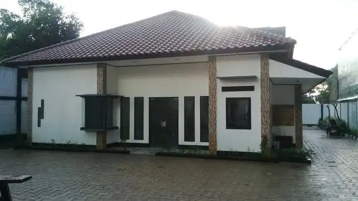 Rumah strategis kemang