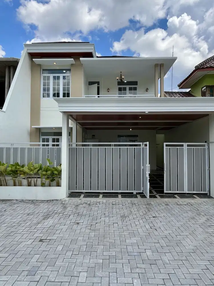 Rumah modern minimalis 2 lantai dekat sekolah Budi mulia & UNRIYO