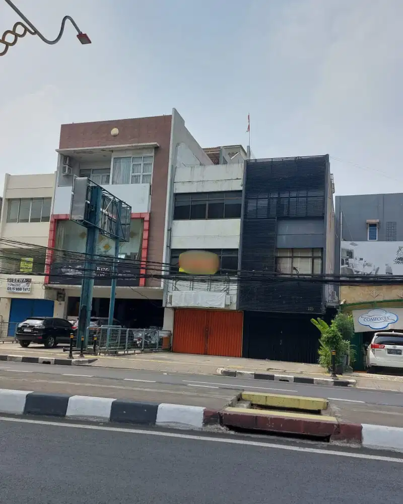 Dijual / Disewakan Ruko 4 Lantai Di Cilandak Strategis Pinggir Jalan